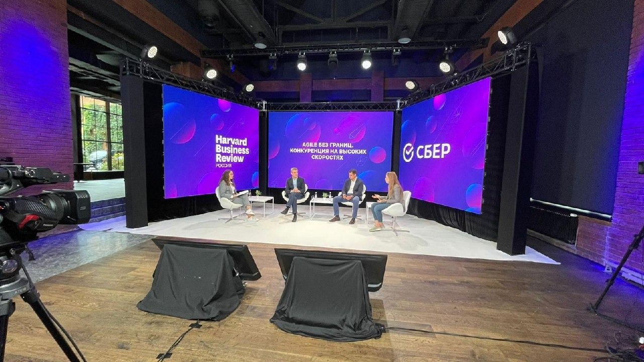 Студия шоу Сбербанка с LED-экранами